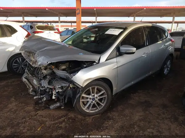 1FADP3K24HL223929 2017 FORD FOCUS - Image 2