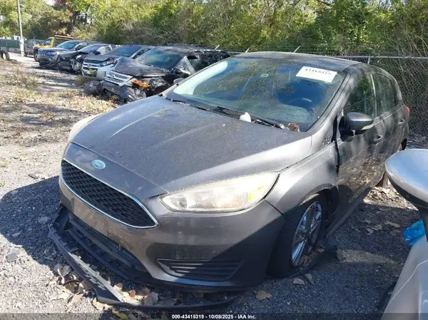 1FADP3K24HL225275 2017 FORD FOCUS - Image 2