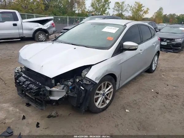 1FADP3K24HL225891 2017 FORD FOCUS - Image 2