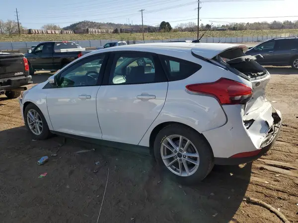 1FADP3K24HL247048 2017 FORD FOCUS - Image 2