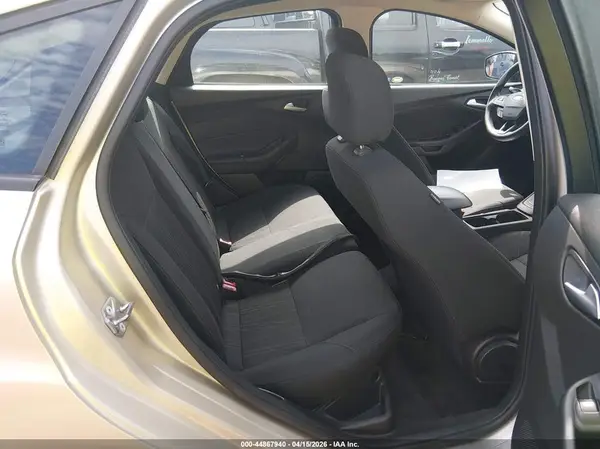 1FADP3K24HL250676 2017 FORD FOCUS - Image 8
