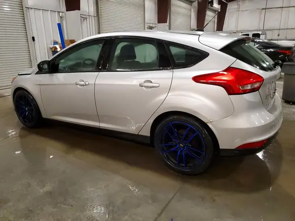 1FADP3K24HL254775 2017 FORD FOCUS - Image 2