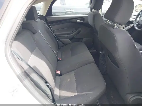 1FADP3K24HL267249 2017 FORD FOCUS - Image 8