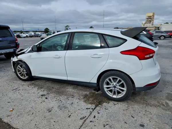1FADP3K24HL271558 2017 FORD FOCUS - Image 2