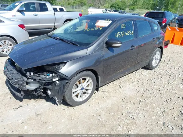 1FADP3K24HL275593 2017 FORD FOCUS - Image 2