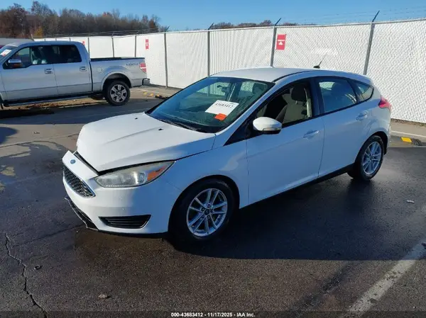 1FADP3K24HL296606 2017 FORD FOCUS - Image 2