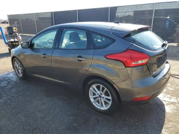 1FADP3K24HL318460 2017 FORD FOCUS - Image 2