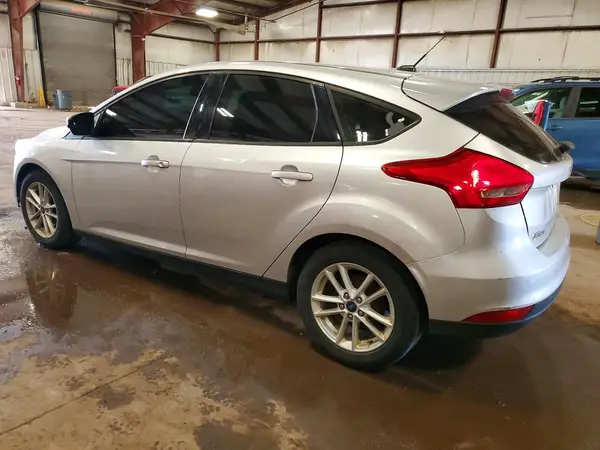 1FADP3K24HL321200 2017 FORD FOCUS - Image 2