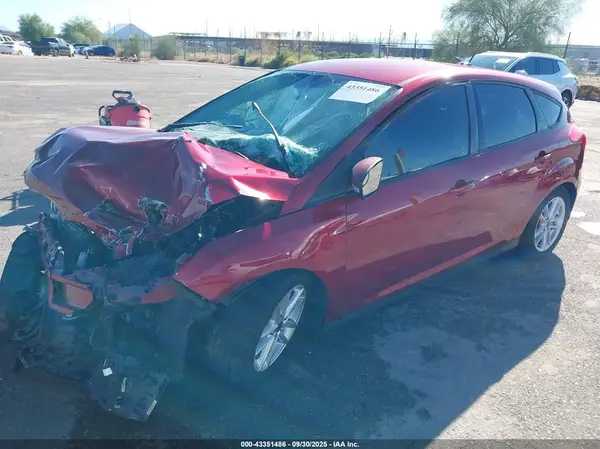 1FADP3K24HL329233 2017 FORD FOCUS - Image 2