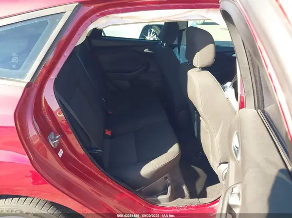 1FADP3K24HL329233 2017 FORD FOCUS - Image 8