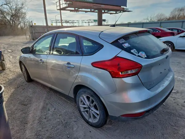 1FADP3K24HL341771 2017 FORD FOCUS - Image 2