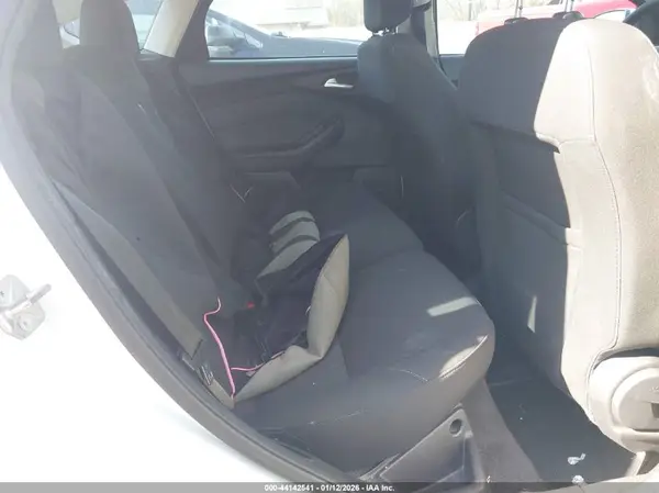 1FADP3K24JL208532 2018 FORD FOCUS - Image 8