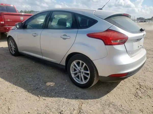 1FADP3K24JL218199 2018 FORD FOCUS - Image 2