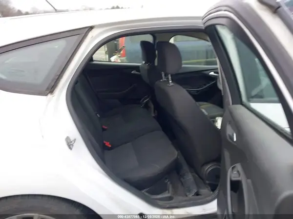 1FADP3K24JL220020 2018 FORD FOCUS - Image 8