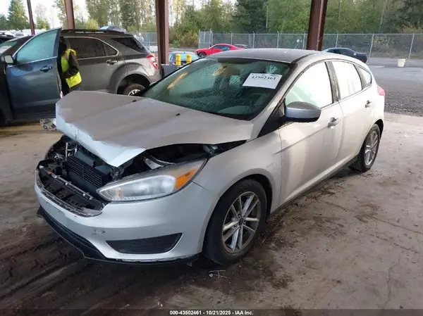 1FADP3K24JL225038 2018 FORD FOCUS - Image 2
