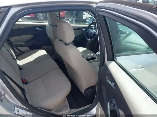 1FADP3K24JL225248 2018 FORD FOCUS - Image 8