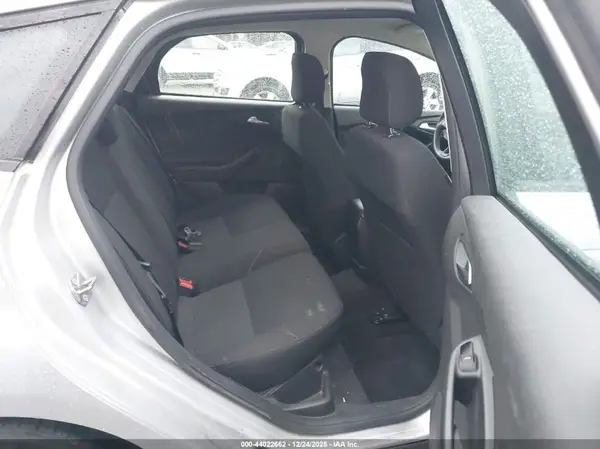 1FADP3K24JL230630 2018 FORD FOCUS - Image 8