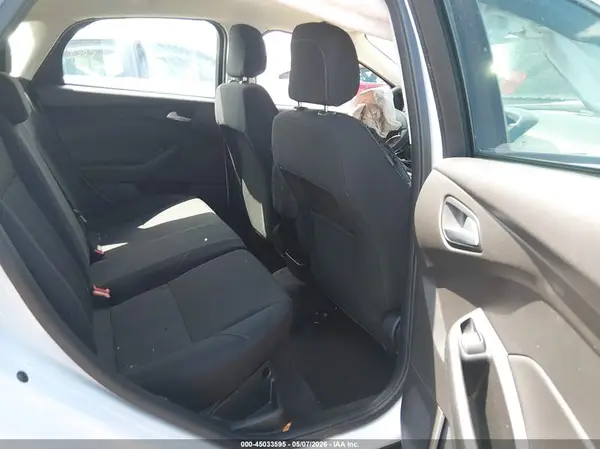 1FADP3K24JL235231 2018 FORD FOCUS - Image 8