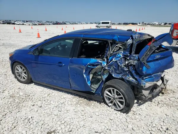 1FADP3K24JL240557 2018 FORD FOCUS - Image 2