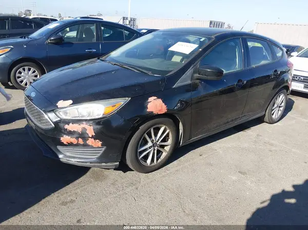 1FADP3K24JL241868 2018 FORD FOCUS - Image 2