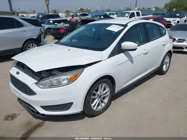 1FADP3K24JL242163 2018 FORD FOCUS - Image 2