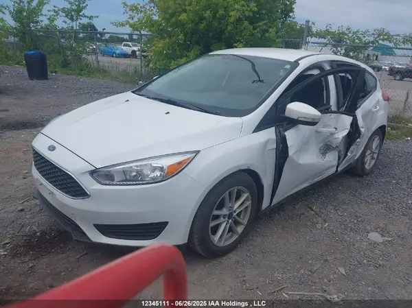 1FADP3K24JL253678 2018 FORD FOCUS - Image 2