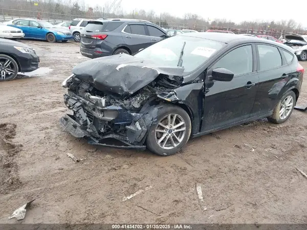 1FADP3K24JL255432 2018 FORD FOCUS - Image 2