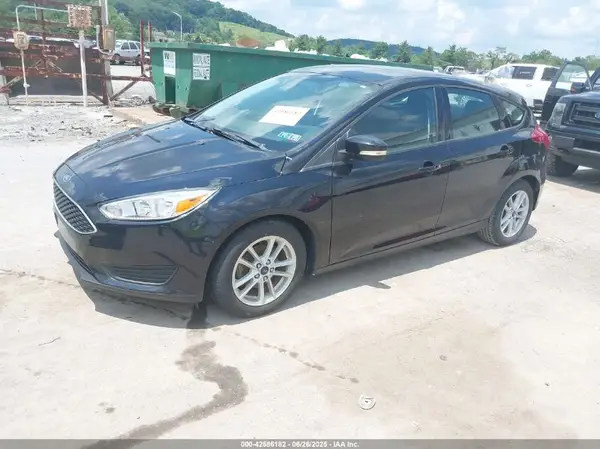 1FADP3K24JL257956 2018 FORD FOCUS - Image 2