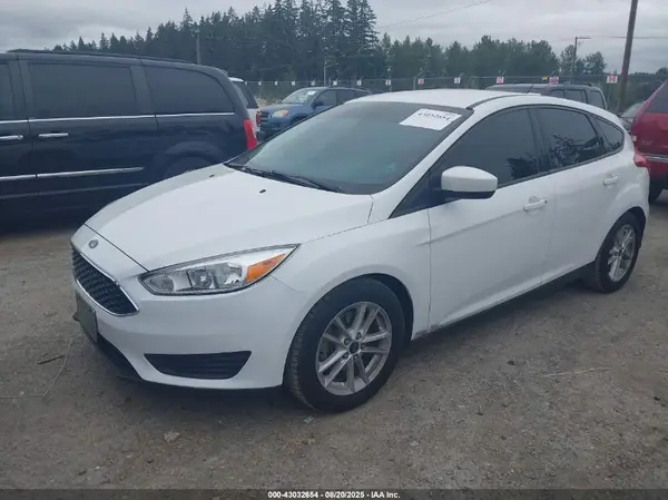 1FADP3K24JL261473 2018 FORD FOCUS - Image 2