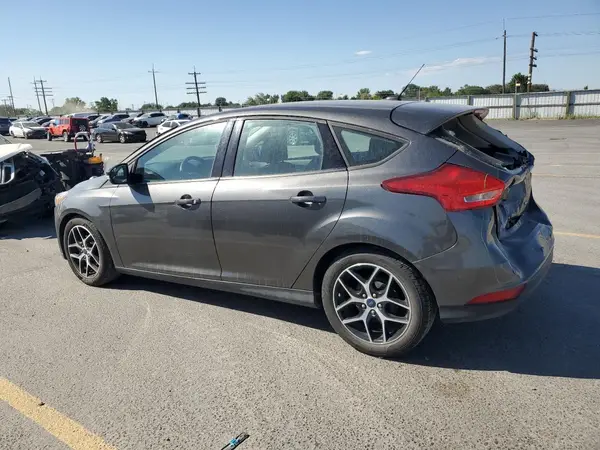 1FADP3K24JL270240 2018 FORD FOCUS - Image 2