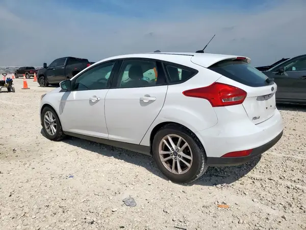 1FADP3K24JL311689 2018 FORD FOCUS - Image 2