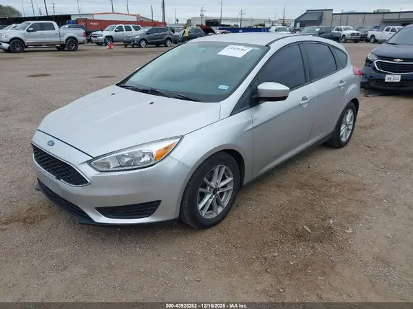 1FADP3K24JL315239 2018 FORD FOCUS - Image 2