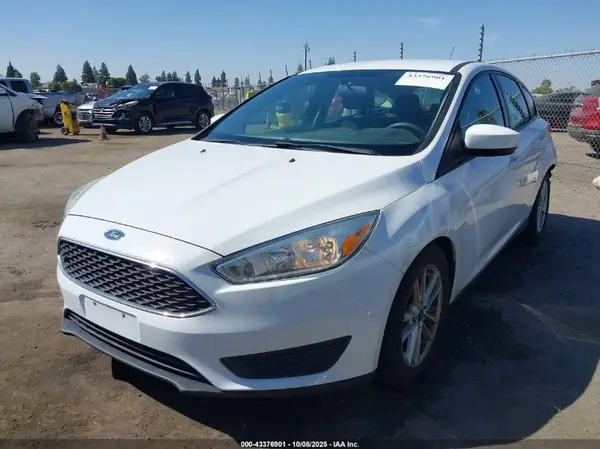 1FADP3K24JL315371 2018 FORD FOCUS - Image 2