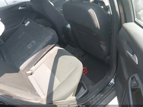1FADP3K24JL322272 2018 FORD FOCUS - Image 8