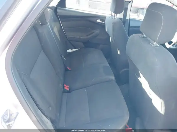 1FADP3K24JL331151 2018 FORD FOCUS - Image 8