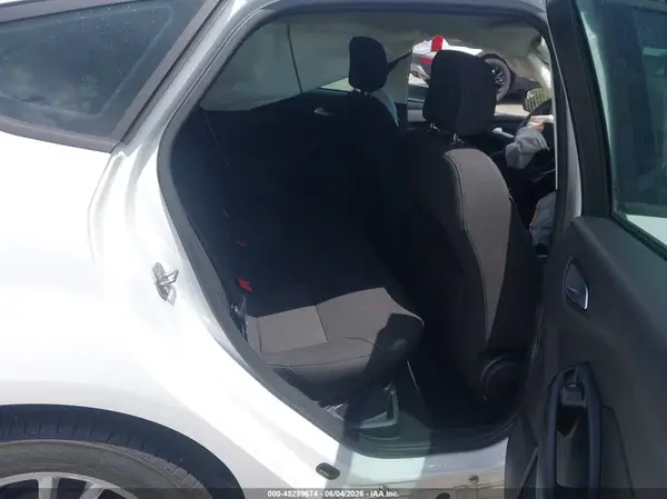 1FADP3K24JL332381 2018 FORD FOCUS - Image 8