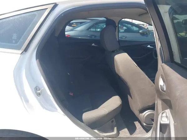1FADP3K25GL212808 2016 FORD FOCUS - Image 8