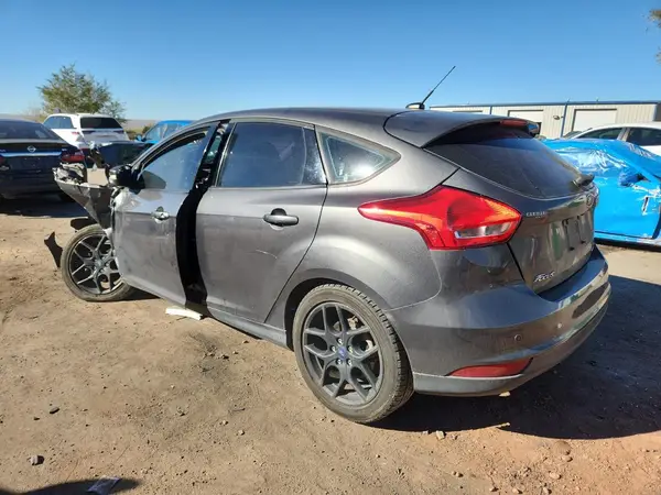 1FADP3K25GL227115 2016 FORD FOCUS - Image 2