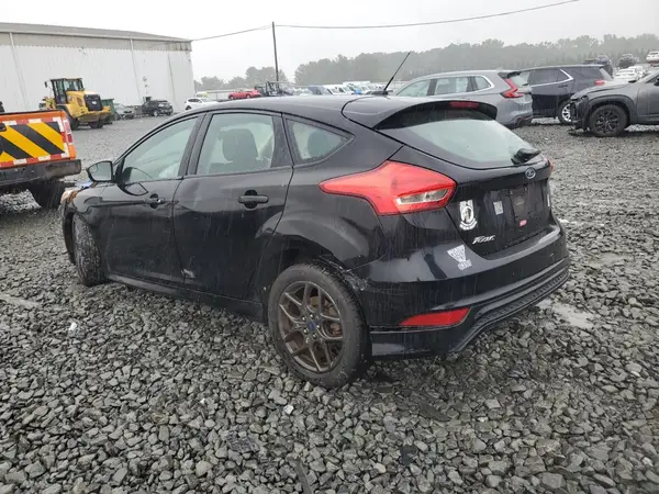 1FADP3K25GL228216 2016 FORD FOCUS - Image 2