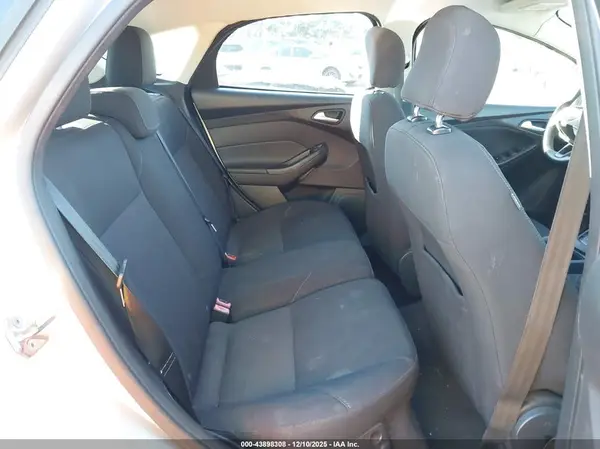 1FADP3K25GL235117 2016 FORD FOCUS - Image 8