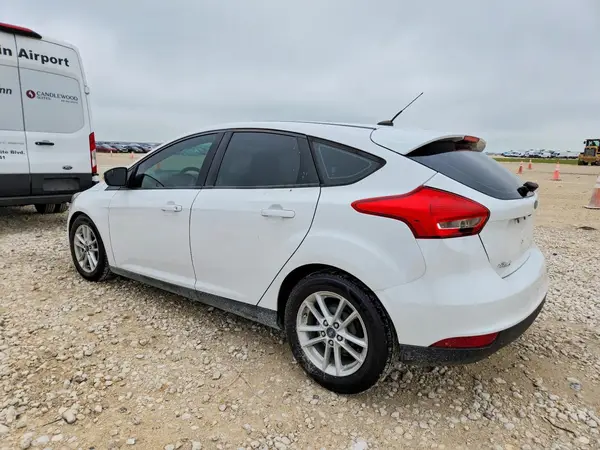 1FADP3K25GL244867 2016 FORD FOCUS - Image 2