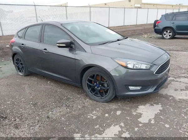 1FADP3K25GL262639 2016 FORD FOCUS - Image 1