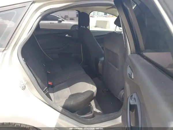 1FADP3K25GL263614 2016 FORD FOCUS - Image 8