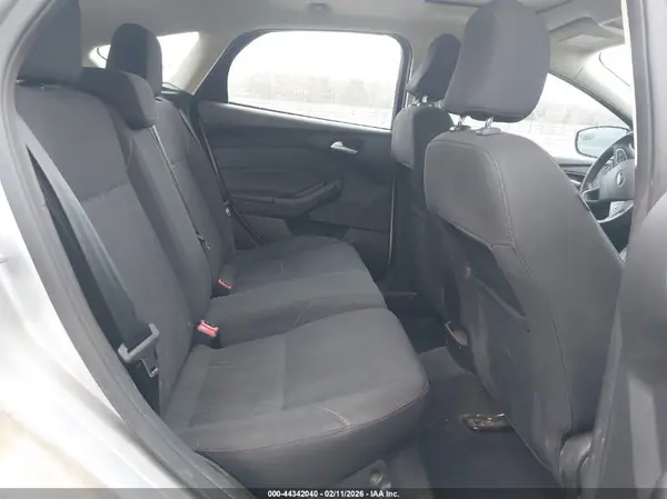1FADP3K25GL269400 2016 FORD FOCUS - Image 8