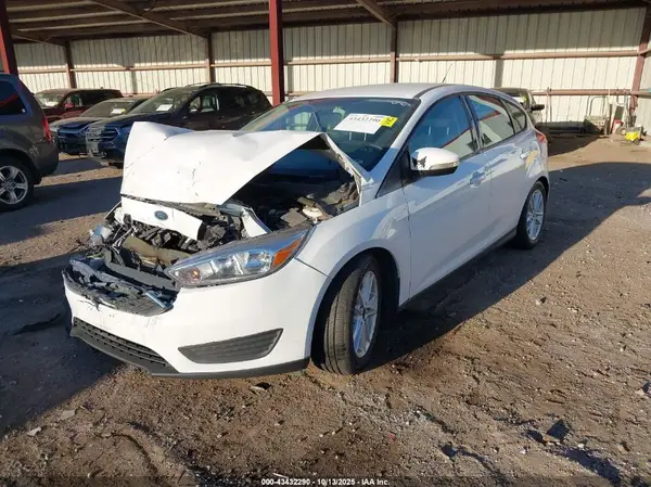 1FADP3K25GL281806 2016 FORD FOCUS - Image 2