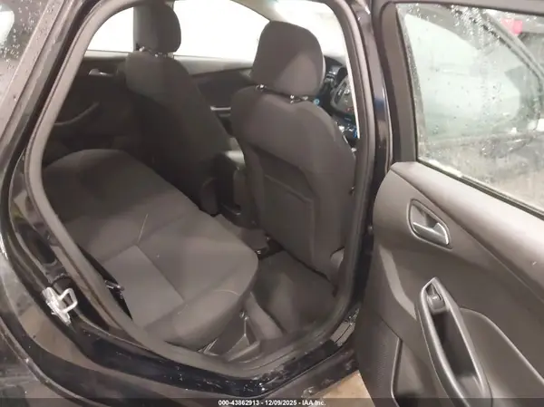 1FADP3K25GL284379 2016 FORD FOCUS - Image 8
