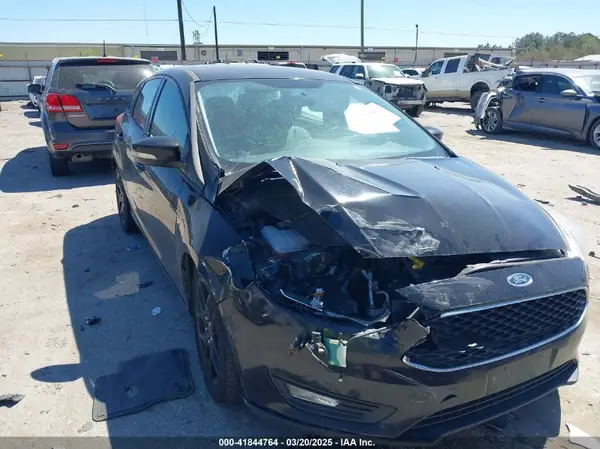 1FADP3K25GL286178 2016 FORD FOCUS - Image 1