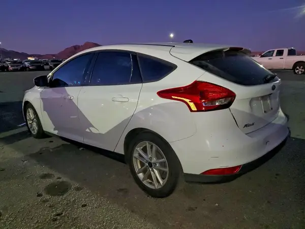 1FADP3K25GL289291 2016 FORD FOCUS - Image 2