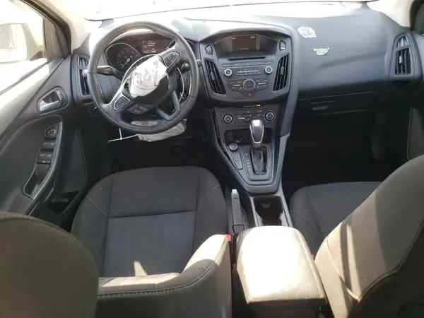 1FADP3K25GL300922 2016 FORD FOCUS - Image 8
