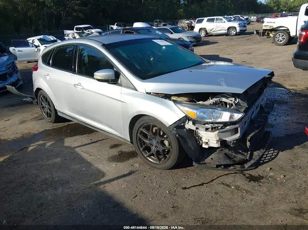1FADP3K25GL303013 2016 FORD FOCUS - Image 1